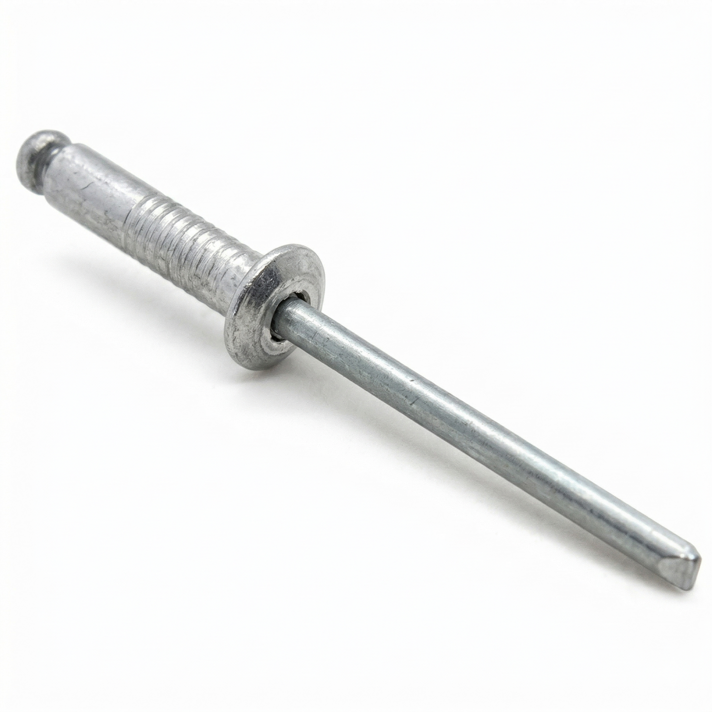 Rebite de Fixação Longo do Para-choque Dianteiro - Universal - 94502 - (1)