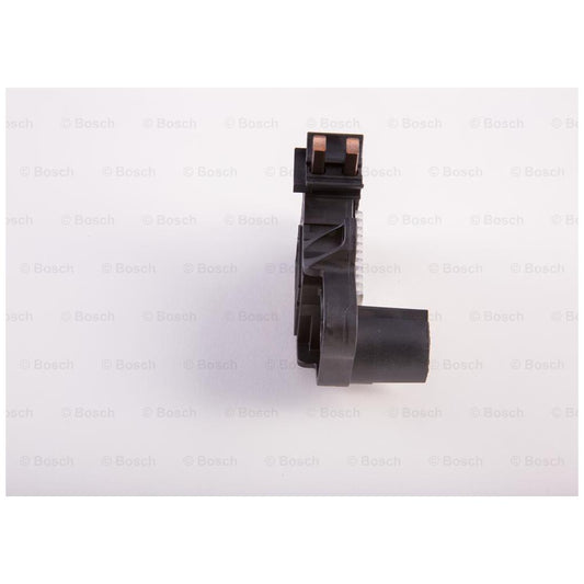 Regulador de Voltagem - Bosch - 0 272 220 733 - (1)
